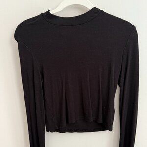 Cropped Black Turtleneck